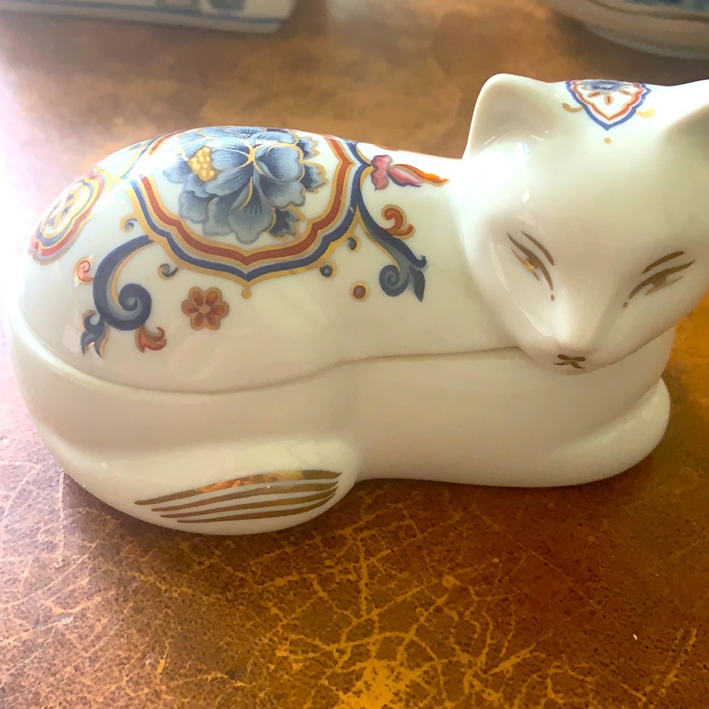 China cat dish/ candle
